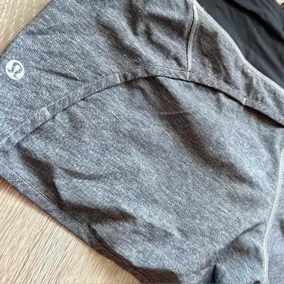 Lululemon Speed Up Shorts - Picture 2 of 3